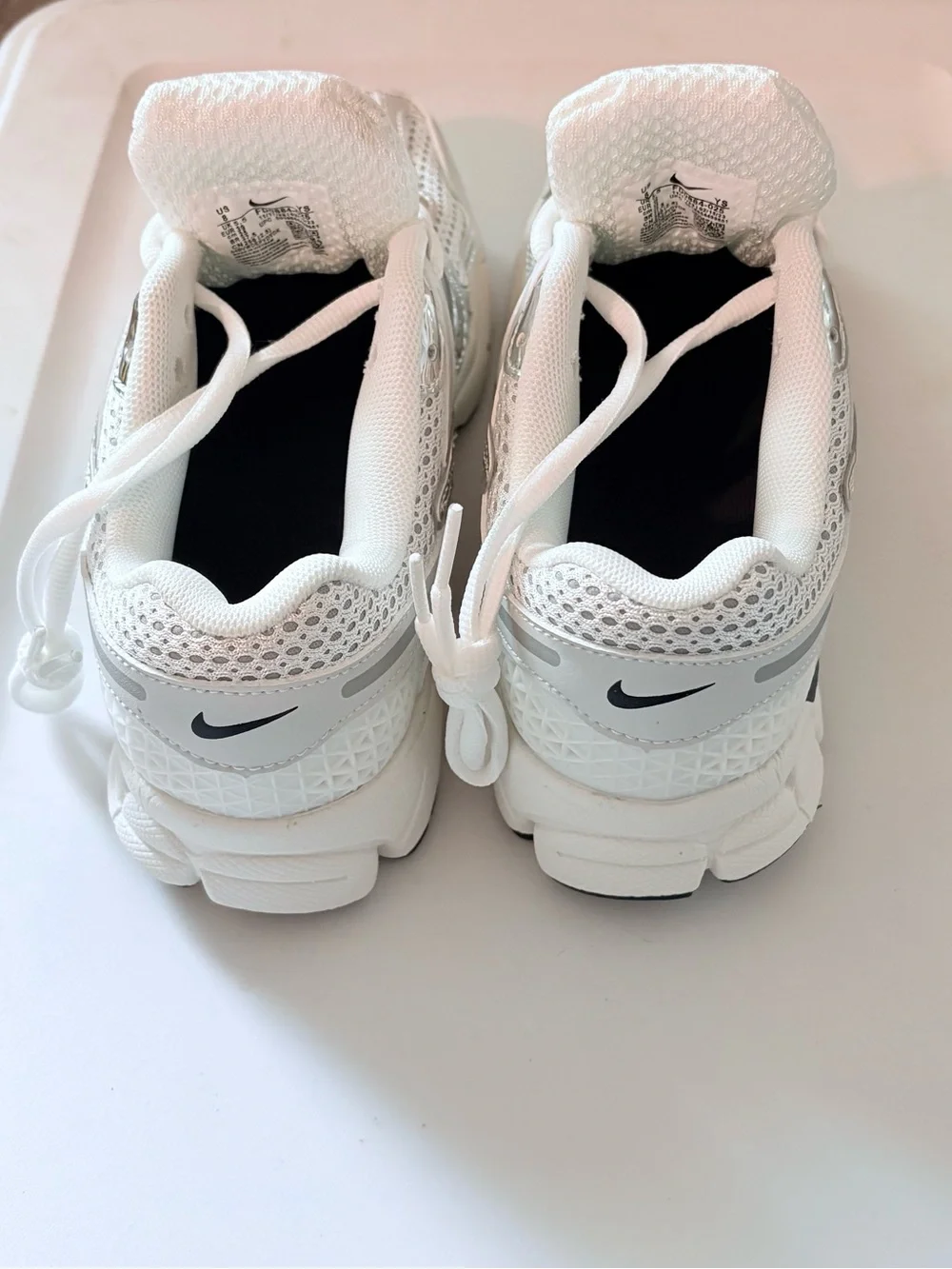 Nike Women’s Vomero 5 White and Silver Athletic Sneakers - Picture 4 of 4